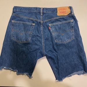 501 Levi’s 36x30L Shorts